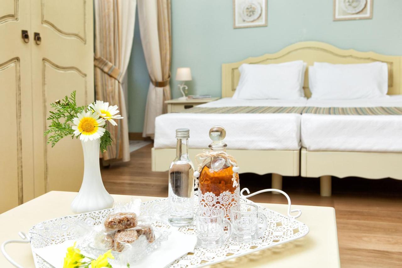Egli Hotel Andros Town Bagian luar foto