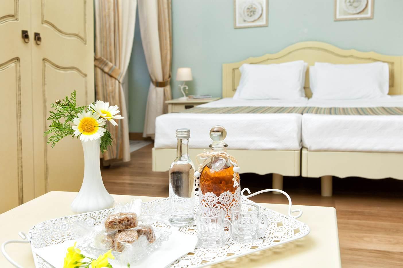 Egli Hotel Andros Town Bagian luar foto