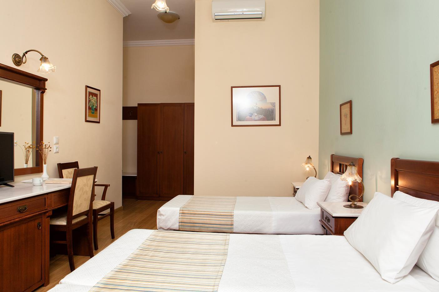 Egli Hotel Andros Town Bagian luar foto